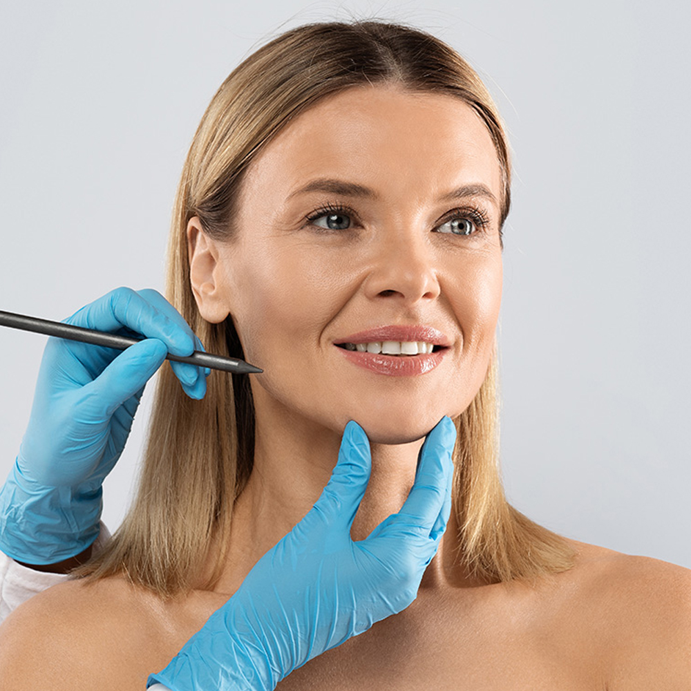 Zabieg liftingu szyi – Chirurgia plastyczna Wrocław.